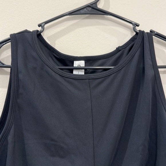 NWT 90 degree black top- large - Picture 2 of 5